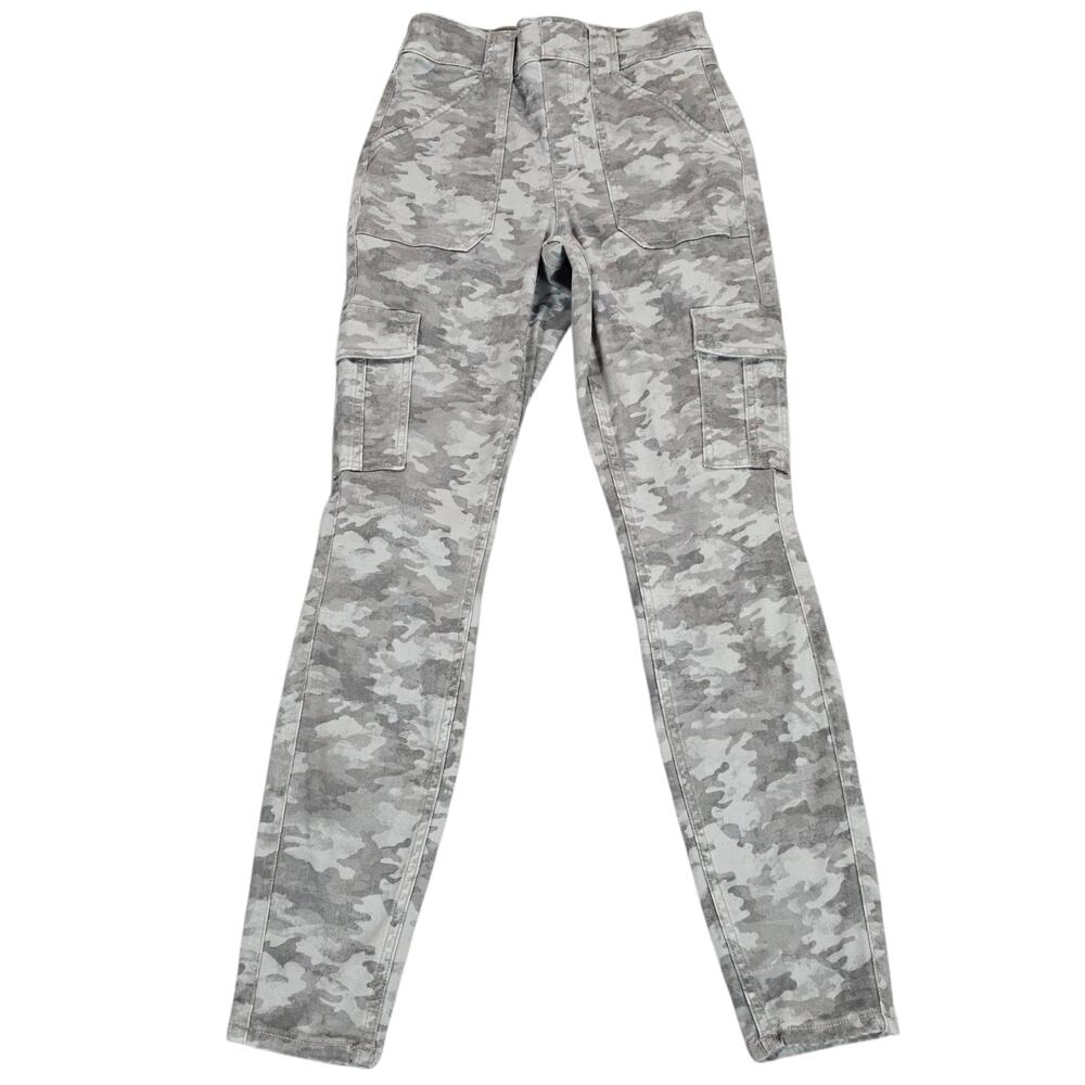Spanx Cargo Pants Womens Medium Gray Camo Print Ankle 4 Way Stretch Casual